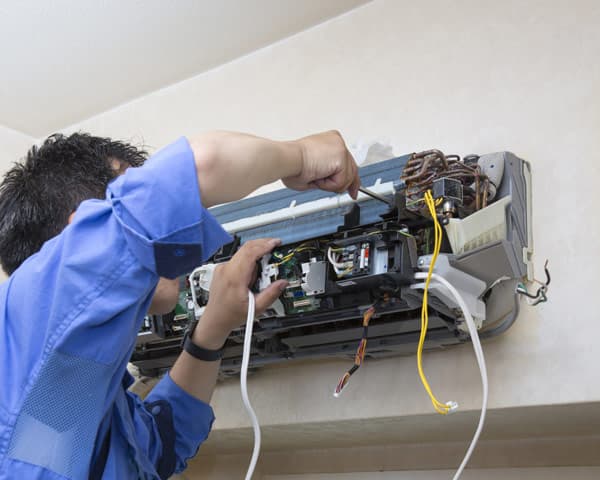 Instalación de aire acondicionado en Padrón